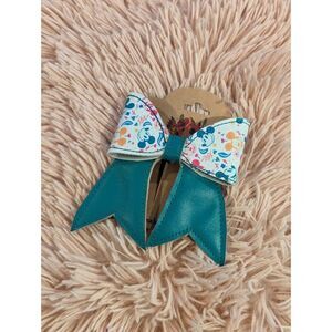 Turquoise vinyl Mickey Mouse handmade hair bow barrette brand new clip